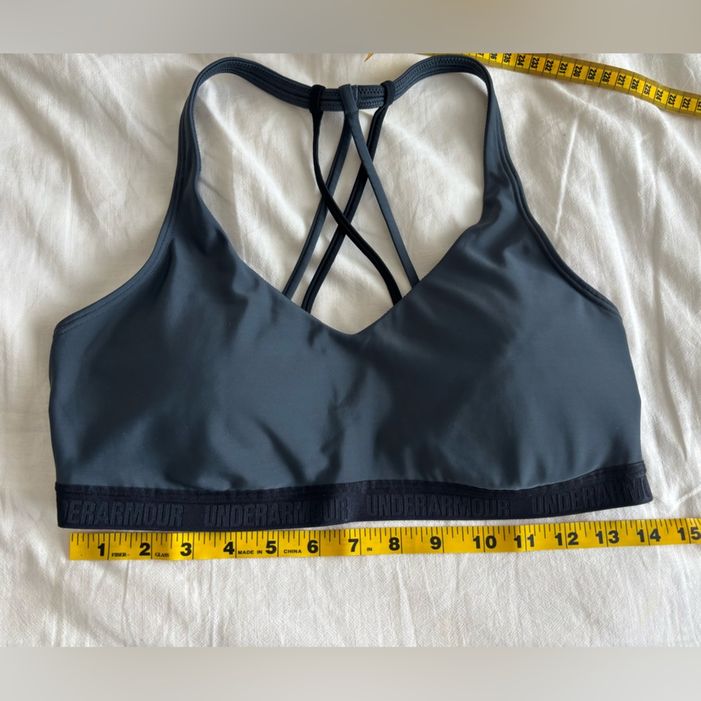 Under Armour Women's Strappy Sports Bra - Charcoal